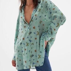 Zara | Green Butterfly Button Down Long Sleeve Blouse